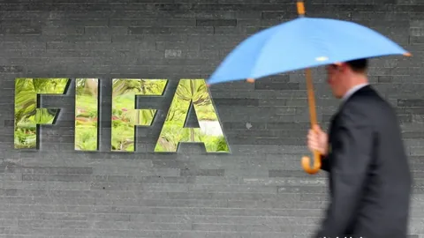 西蒙斯失误剖析：揭示防守困境及球队投篮不足